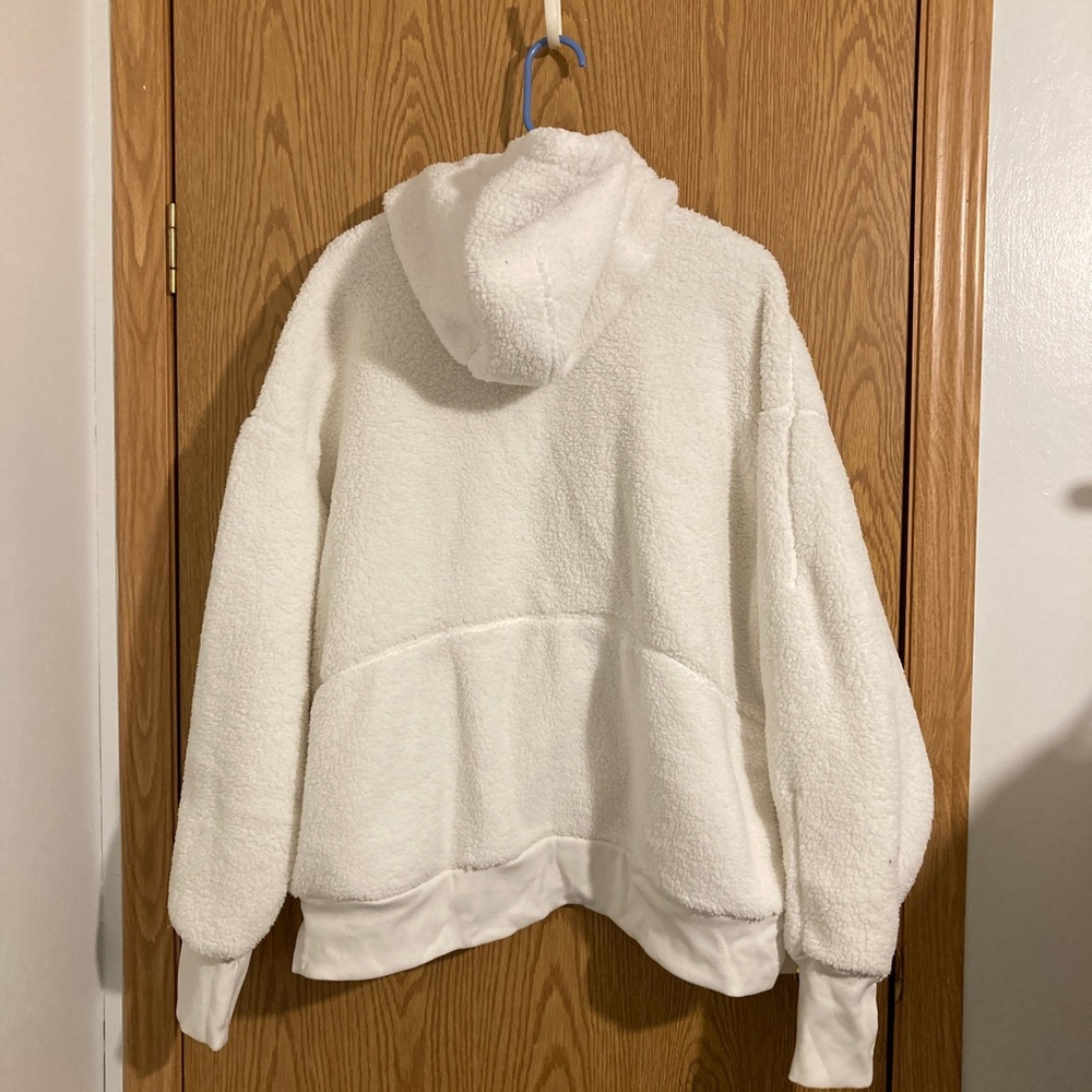 🌟🌟Host Pick🌟🌟All in Motion Sherpa Hoodie - Picture 2 of 4